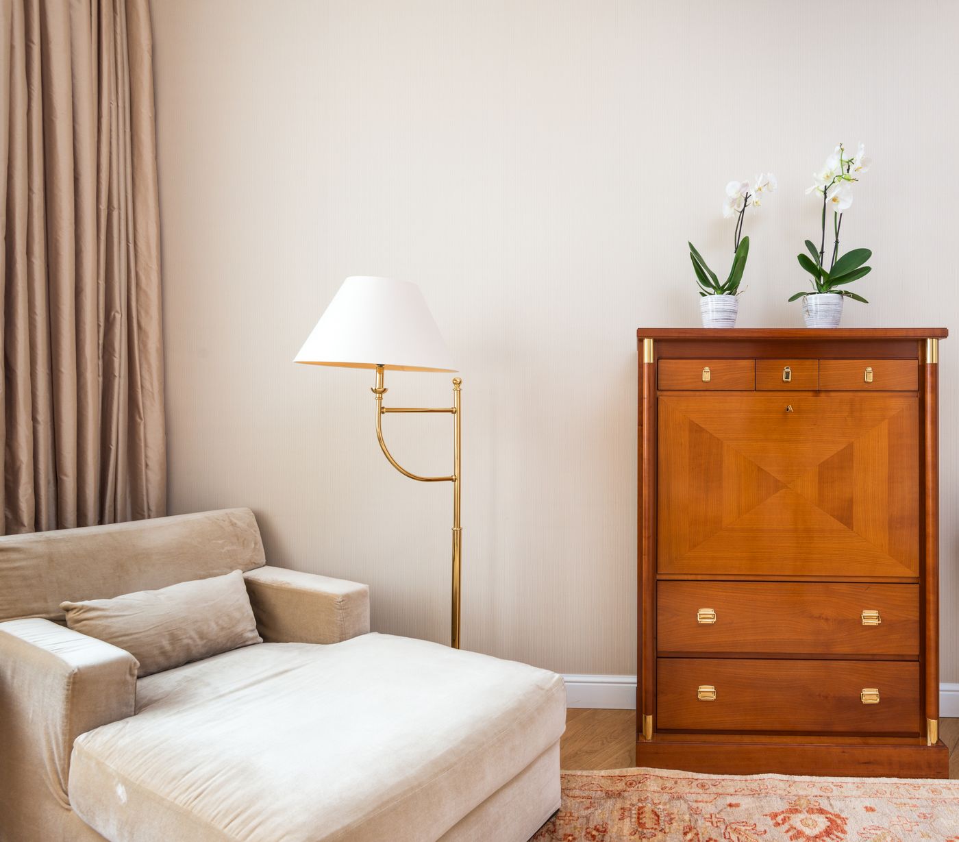 A warm, comfortable sitting room